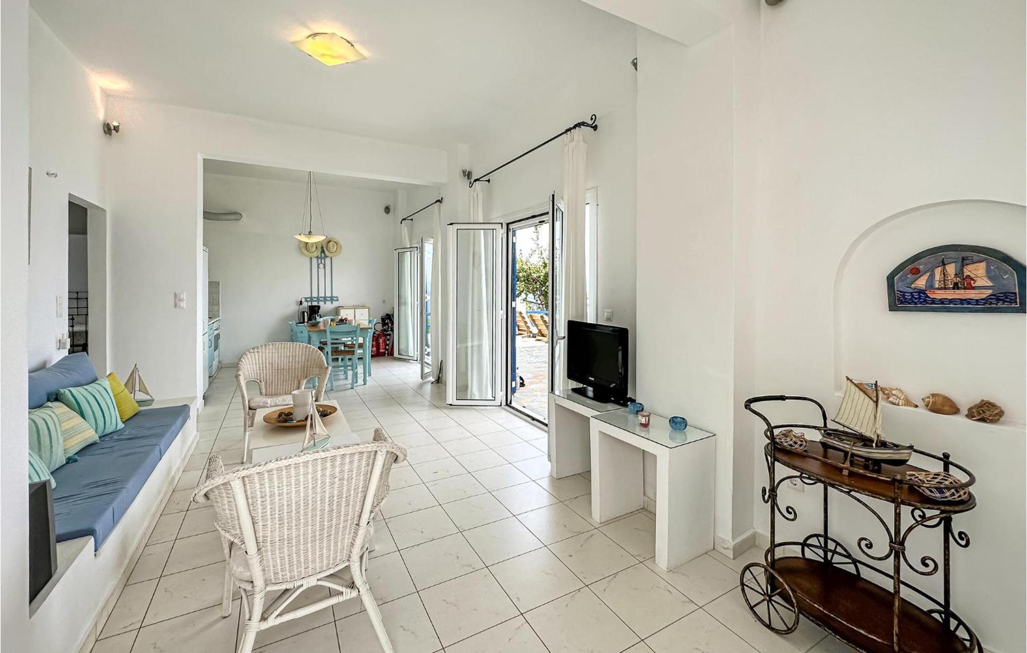 2 Bedroom Lovely Home In Kalamata Luaran gambar